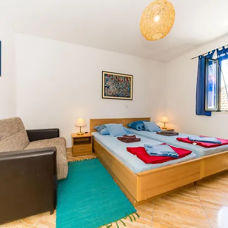 Apartment Vana *